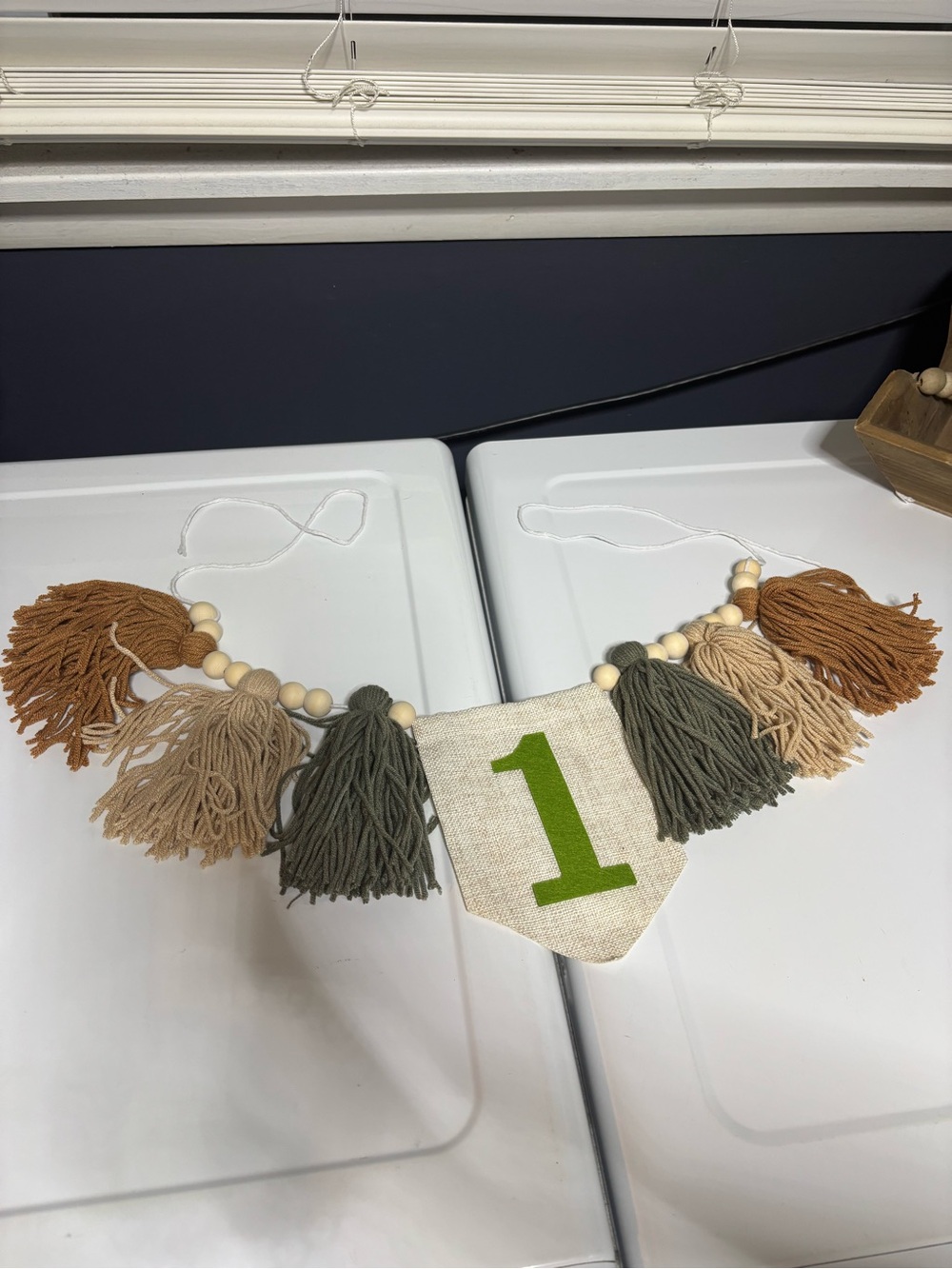 Neutral Tassel Number Banner - Green '1'